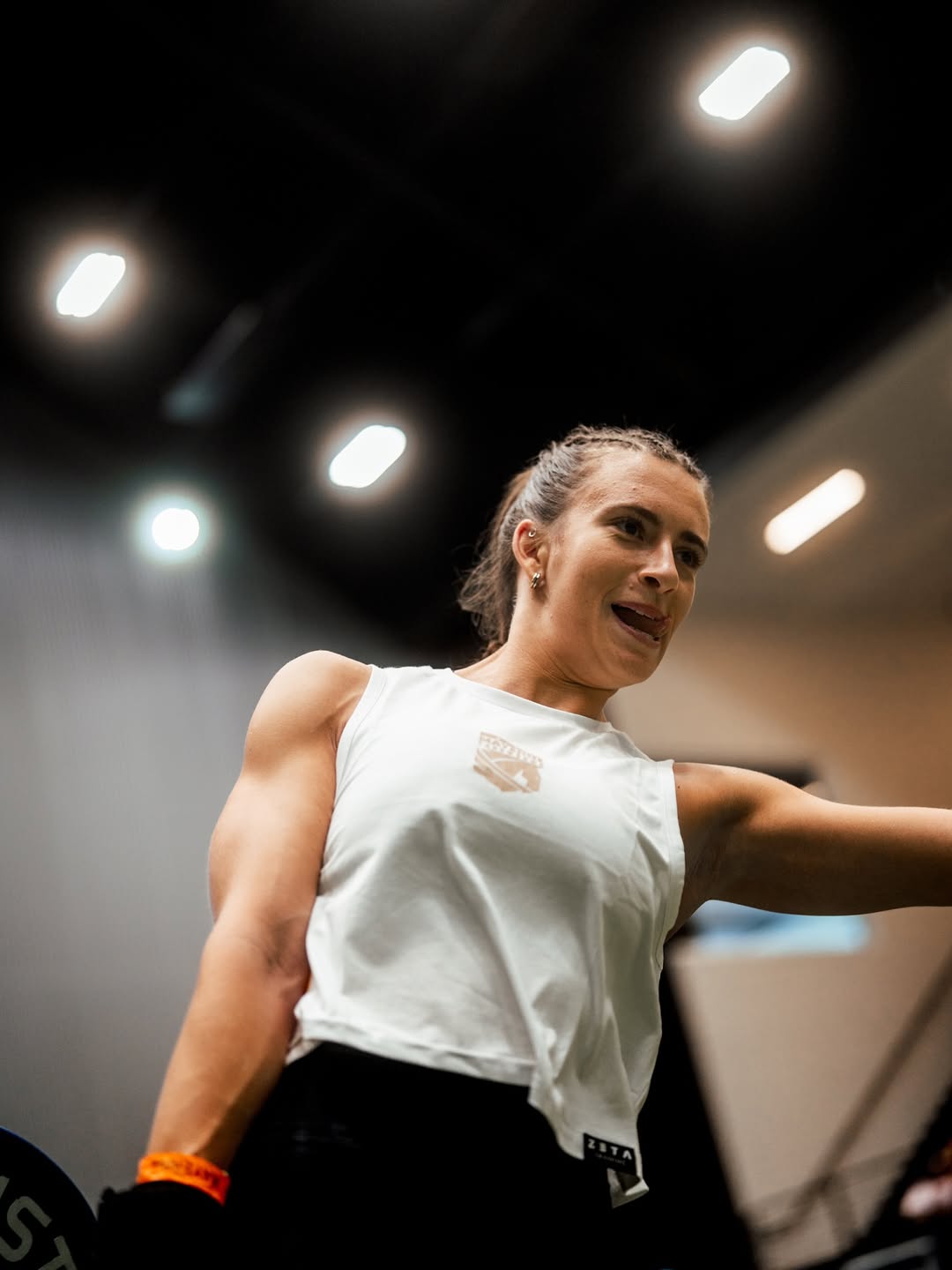 Woman Muscle Crop MT25 Arctic White