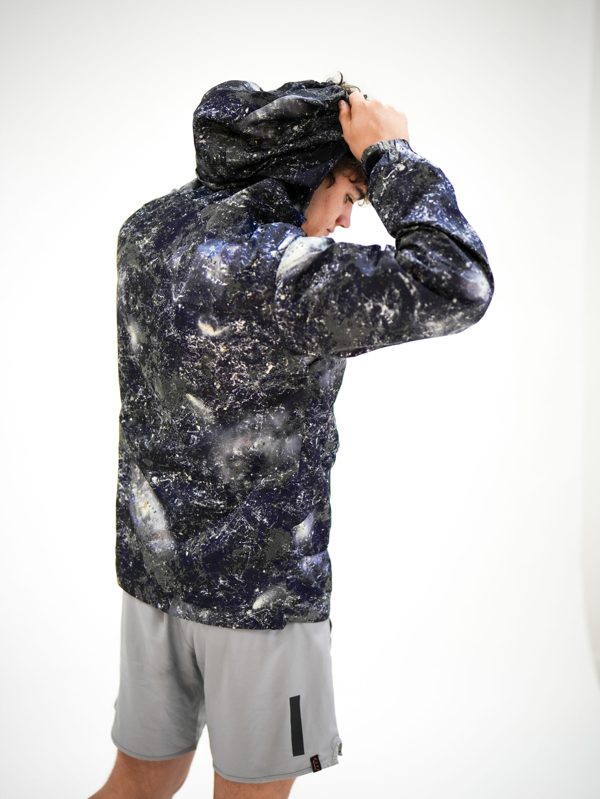 Elite Tech Windbreaker Kemet Skies